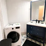 Apartamento Appartement élégant&lumineux 100 m2 - 3 chambres - 2 balcons - 7 min du centre-ville Reims *
