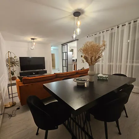 Appartement Elegant & Lumineux 100 M2 - 3 Chambres - 2 Balcons - 7 Min Du Centre-Ville Reims