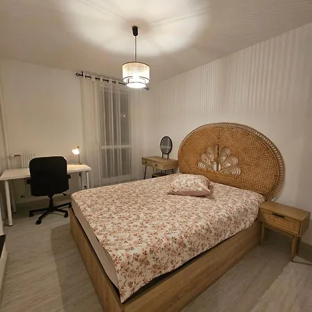 Appartement Elegant & Lumineux 100 M2 - 3 Chambres - 2 Balcons - 7 Min Du Centre-Ville Reims * Reims